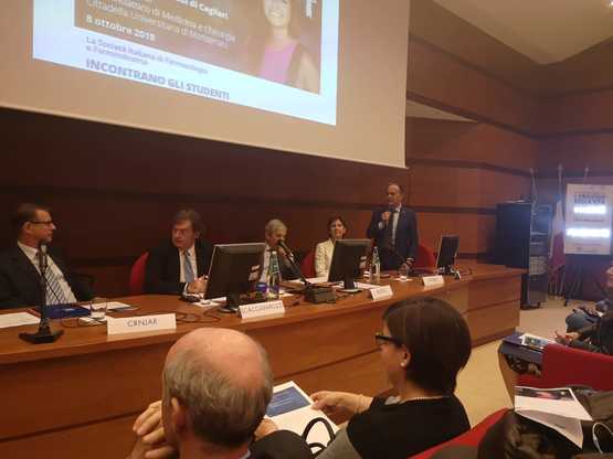 Monserrato. Una fase dei lavori tenutasi nell'aula magna della facolt&agrave; di medicina