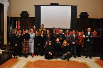 Foto di gruppo Una stanza tutta per s&egrave;