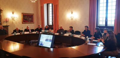 Nella foto, da sinistra: Nikolay Sender, Giuseppe Carboni, Tatjana Kovalchuk, Anzhela Saidzi, Anna Nikolaevna Sender, Maria Del Zompo, Alessandra Carucci, Micaela Morelli, Donatella Rita Petretto, Loredana Lucarelli e Elisabetta Cagetti