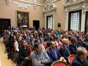 Aula magna affollata per l'incontro dei neoassunti e i docenti che hanno cambiato ruolo in Ateneo