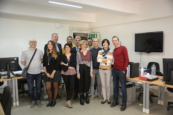 Il gruppo Agile. Da sinistra, in prima fila, Raffaele Porcu, Lodovica Marchesi, Luisanna Cocco, Michaela Ortu, Ilaria Lunesu e Antonio Pierro.  Dietro, Michele Marchesi, Marco Ortu, Roberto Tonelli, Nicola Uras  e Andrea Pinna