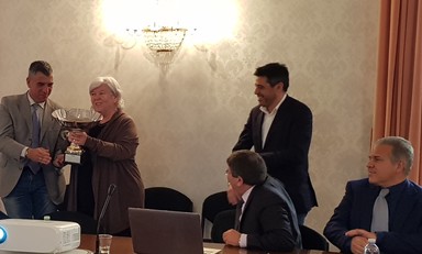 Cagliari. Frame tratto dalle premiazioni per Ateneika. Da sinistra, Corrado Zoppi (presidente Ingegneria e architettura), il rettore Maria Del Zompo, Marco Meloni, il pro rettore vicario Francesco Mola e il direttore generale, Aldo Urru