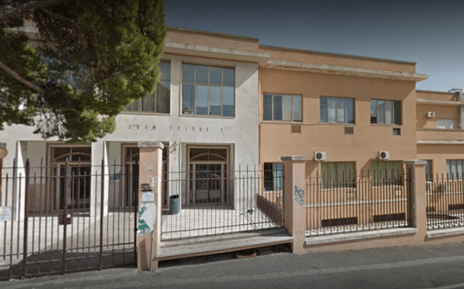 Cagliari. Uno scorcio della facolt&agrave; di Scienze economiche, giuridiche e politiche in viale Sant'Ignazio