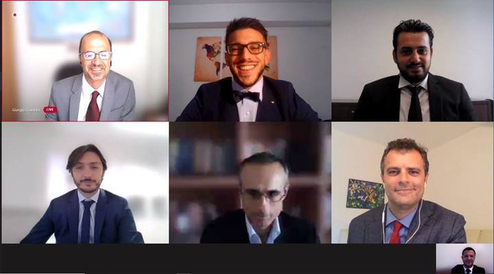 Un momento della discussione delle tesi: in alto a destra Davide Deidda e Rand Farah