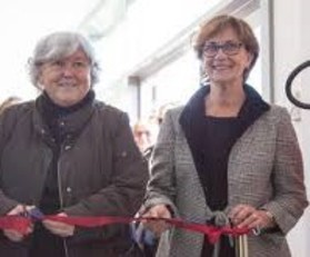Da sinistra, Il rettore Maria Del Zompo con Roberta Vanni