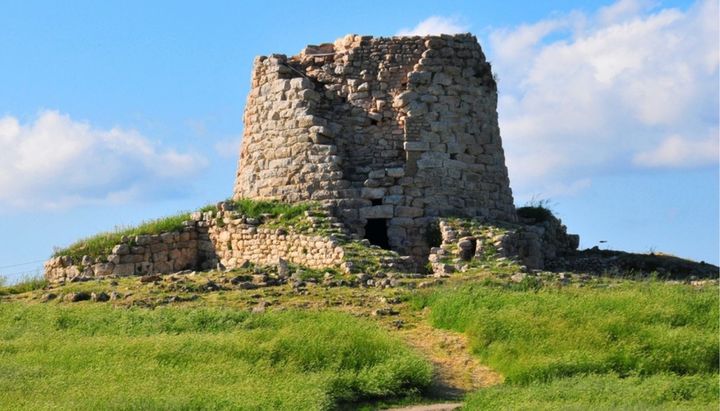 Un nuraghe, immagine simbolo