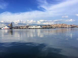 Veduta del porto di Cagliari
