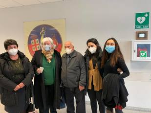 Il Rettore Maria Del Zompo con la famiglia di Alberto Nori