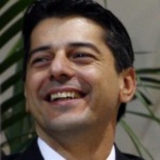 Luigi Mundula insegna al Dipartimento di ingegneria civile, ambientale e architettura