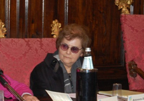Antonietta Dettori nel 2011 in occasione dell&rsquo;inaugurazione del convegno La Sardegna nello specchio dell&rsquo;Europa: interpretare e tradurre la regionalit&agrave; linguistica