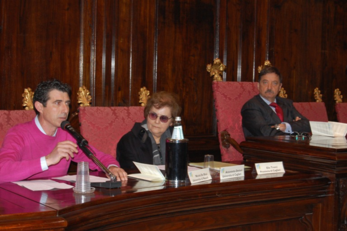 Antonietta Dettori nel 2011 in occasione dell&rsquo;inaugurazione del convegno La Sardegna nello specchio dell&rsquo;Europa: interpretare e tradurre la regionalit&agrave; linguistica