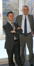 Da sinistra, Gian Luca Marcialis (responsabile Unit&agrave; Biometria del PraLab) e Fabio Roli  (responsabile PraLab del Diee)