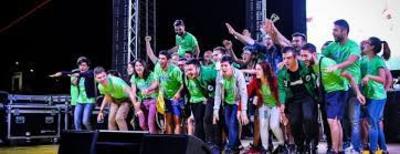 L'ebbrezza del successo: una fase delle premiazioni del 2019 curate dall'attuale rettore, Francesco Mola