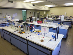 laboratorio 2B.JPG