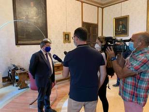 Il Rettore Francesco Mola intervistato dai TG della RAI e di VIDEOLINA