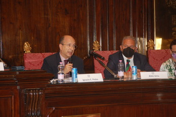 L'intervento del Prorettore alla Didattica. Accanto a lui, il Direttore Generale Aldo Urru