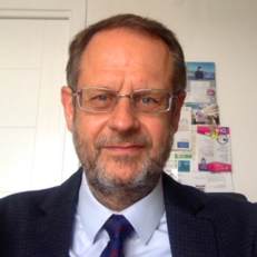 Il prorettore alla ricerca, Luciano Colombo, porter&agrave; i saluti dell'Universit&agrave; di Cagliari