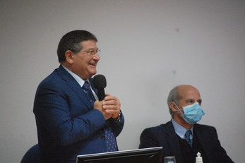 Il Rettore Mola e il prof. Elio Acquas