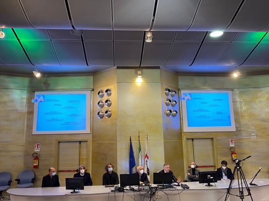 Cagliari. Una fase dei lavori. Da sinistra, Francesco Maceri, Tommaso Locci, Nicola Grandesso, Teodoro Rodin, Fabrizio Pilo, Michele Casciu e Sandro Catta
