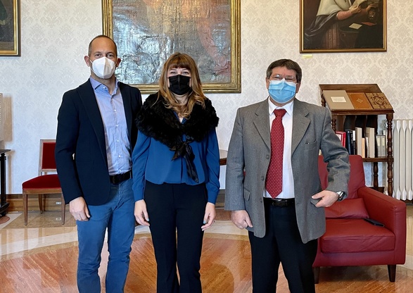 Andrea Maxia e Romina Lai con il Rettore Francesco Mola
