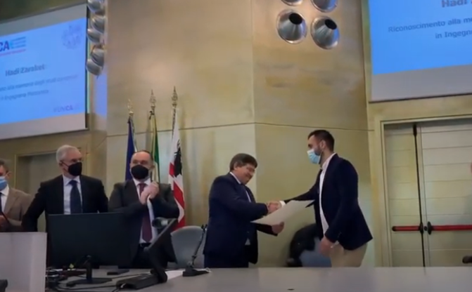 Riconoscimento alla memoria degli studi Hadi Zaraket - consegna pergamena