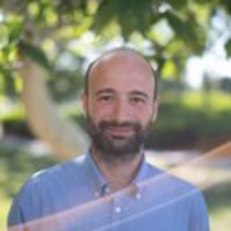 Paolo Pintus ha seguito diversi progetti di ricerca all'University of California