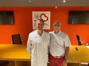 Monserrato. Da destra, Luca Saba, attuale presidente della facolt&agrave; di Medicina e chirurgia, con il professor Faa