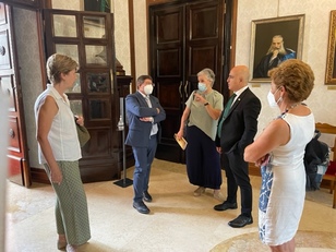 Cagliari. Da sinistra, Micaela Morelli, Francesco Mola, Pamela Priori, Dror Eydar e Alessandra Carucci