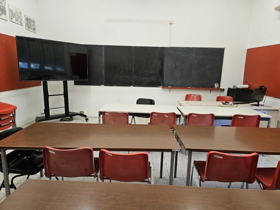 Aula A - ex Aula Rossa (ex Sez. Urbanistica)