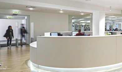 L'ingresso della Biblioteca del Distretto Tecnologico