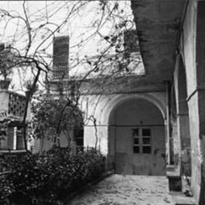 Il Chiostro del Carmine