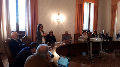 Intervento della docente spagnola Belen Navajas (Universit&agrave; Francisco de Vitoria)
