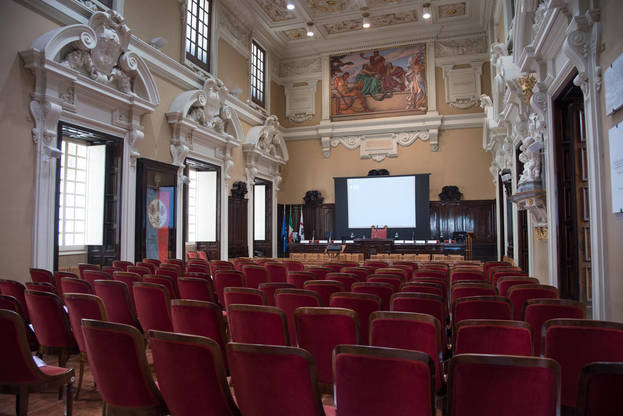 L'Aula magna del Rettorato: parte ufficialmente la campagna elettorale, votazione (elettronica) fissata per il 15 e il 22 dicembre
