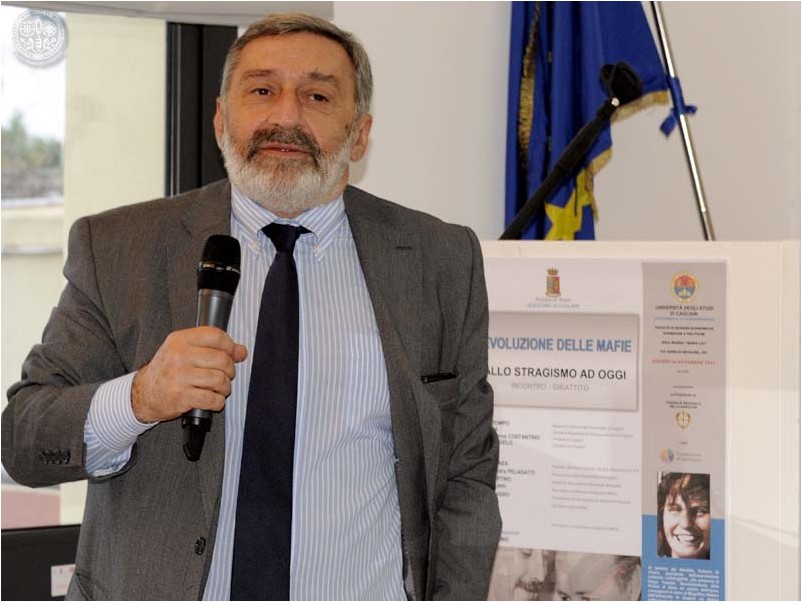 Il prof. Fabio Botta, direttore del Dipartimento di Giurisprudenza
