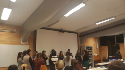 Choral Lab Day - Stefania Pineider e gli studenti in cerchio