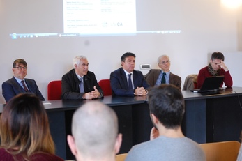 Il tavolo dei relatori
