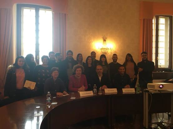 La delegazione del progetto "A lezione da Gramsci" prima dell'incontro con il Rettore