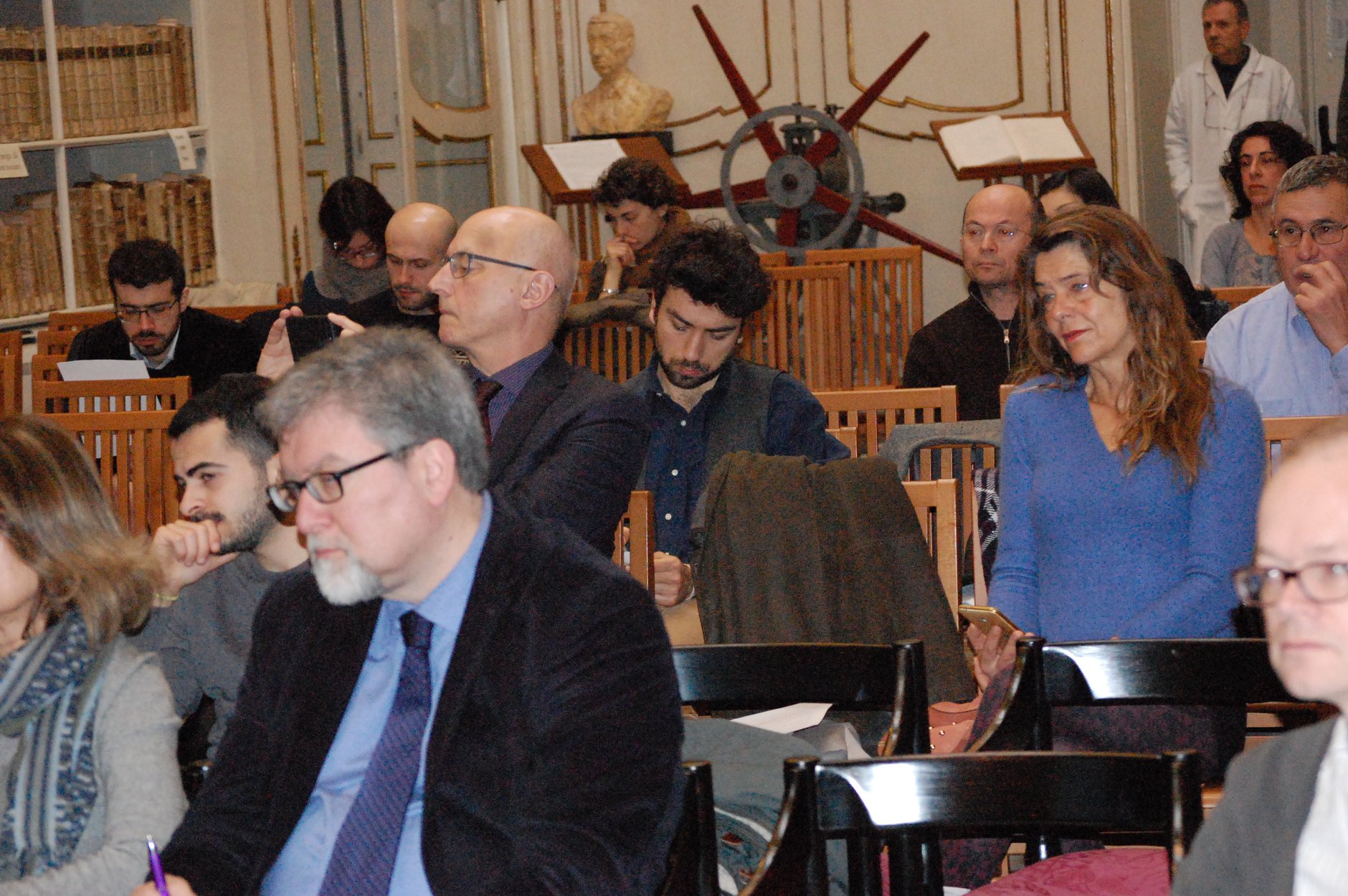 Anna Corrias e Laura Follesa al convegno "Il pensiero per immagini e le forme dell'invisibile"