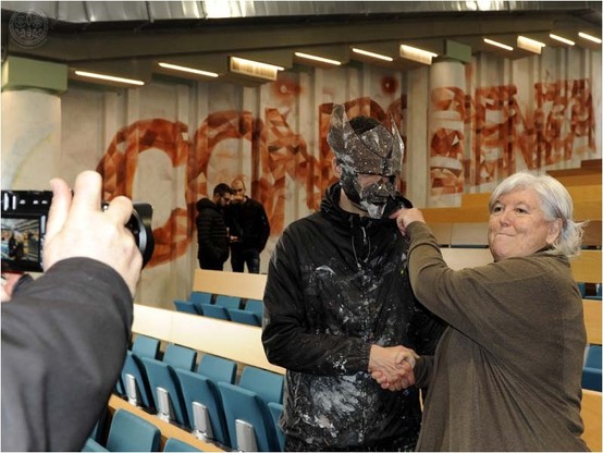 Manu Invisible con il Rettore a Sa Duchessa