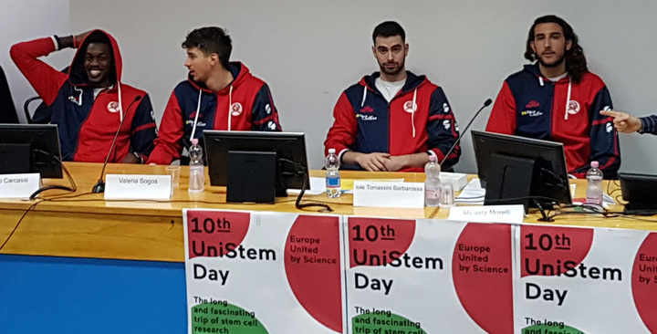 UNISTEM 2018 e CAGLIARI DINAMO ACADEMY - nell'aula magna Boscolo di Monserrato il capitano Lorenzo Bucarelli, Stephens De'Shawn, Andrea Rovatti e Ferdinando Matrone, cestisti della squadra Pasta Cellino di Cagliari
