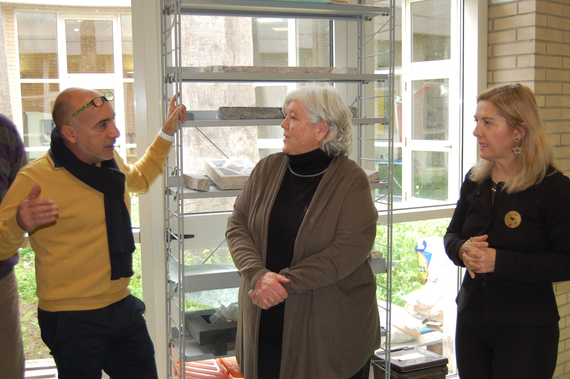 Il Rettore in visita al Laboratorio Didattica e Diagnostica per i Beni culturali